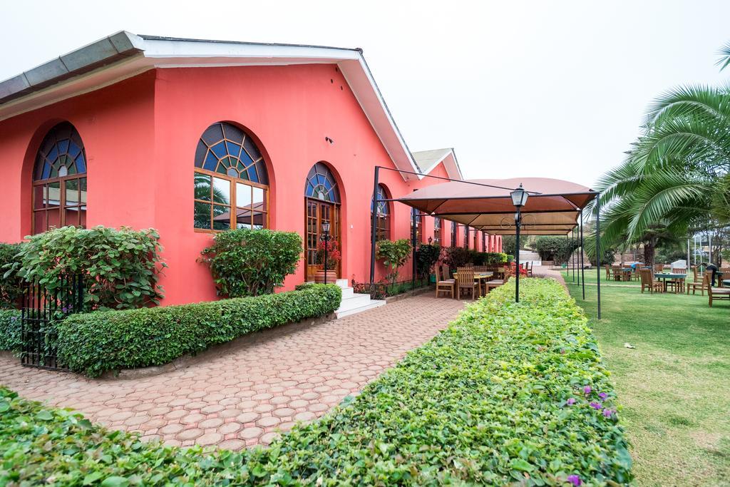 Highview Hotel Karatu Exterior foto